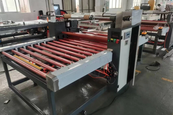 保護フィルムの貼り付け