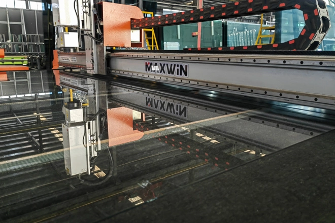 レーザーマーキング