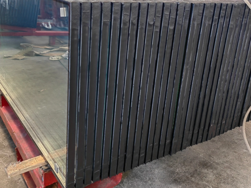 音響ガラスは騒音を減らします